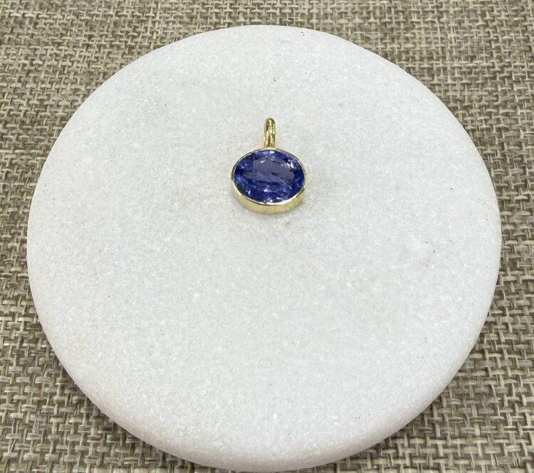 Tanzanite pendant TZP220